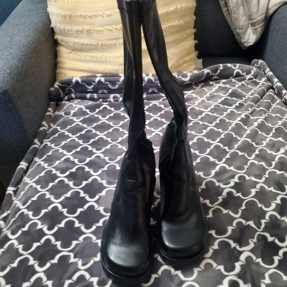 Calf boots